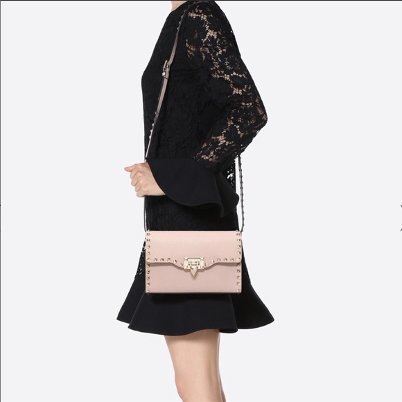 Excellent condition Valentino rockstud leather bag - Picture 2 of 6